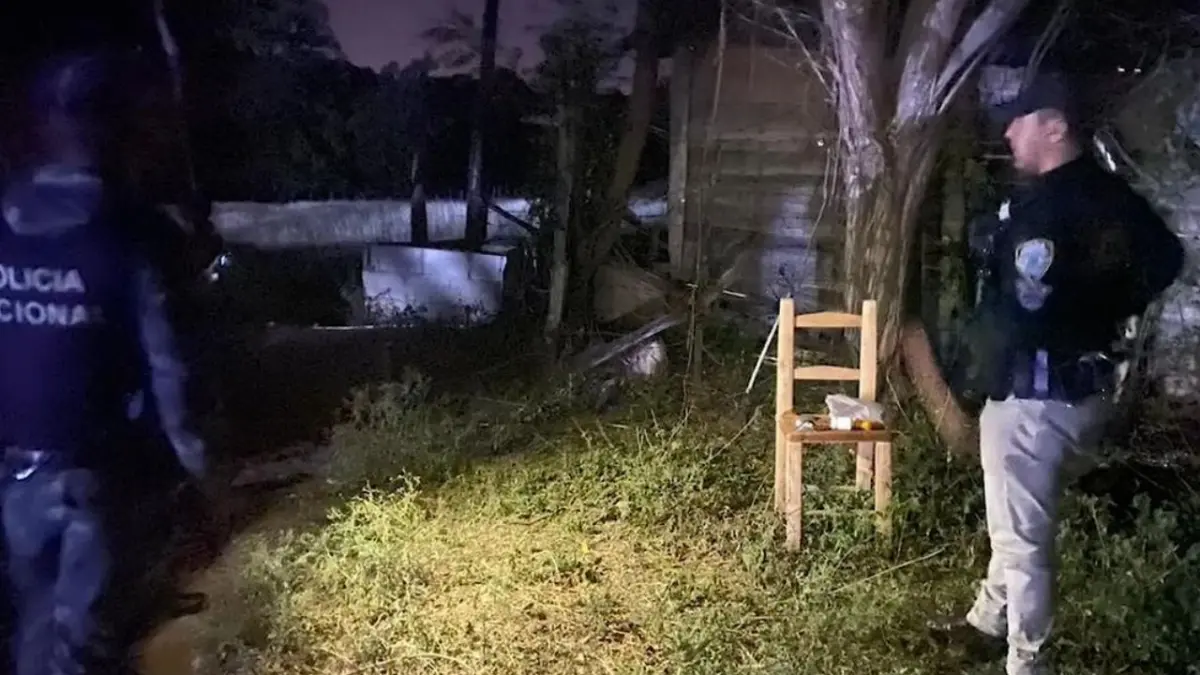 Desmantelan puntos de droga y confiscan 218 porciones