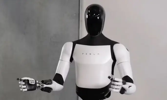 Optimus Gen 2: en video la nueva versión del robot humanoide de Tesla