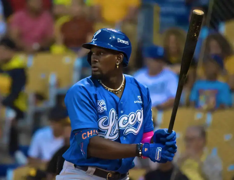 Dominicano Ronny Mauricio será operado por lesión de rodilla