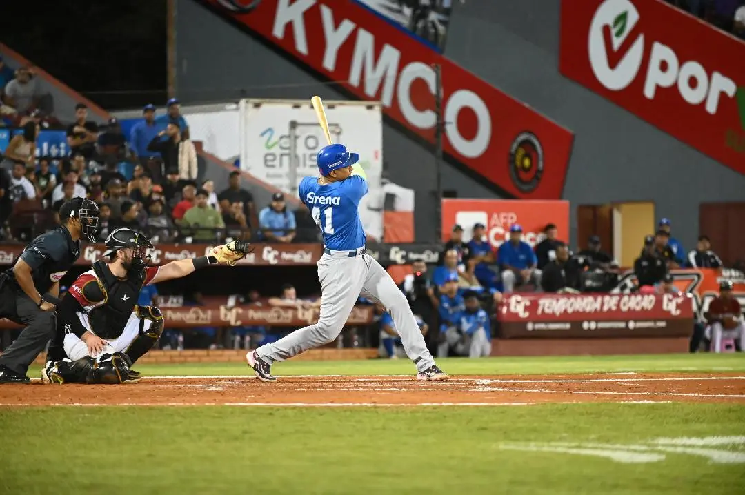 Ramón Hernández se destaca en primer triunfo del Licey en el Round Robin