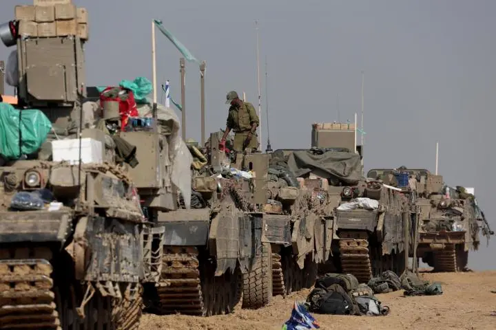 El Ejército israelí expande sus operaciones terrestres hacia el sur de la Franja de Gaza