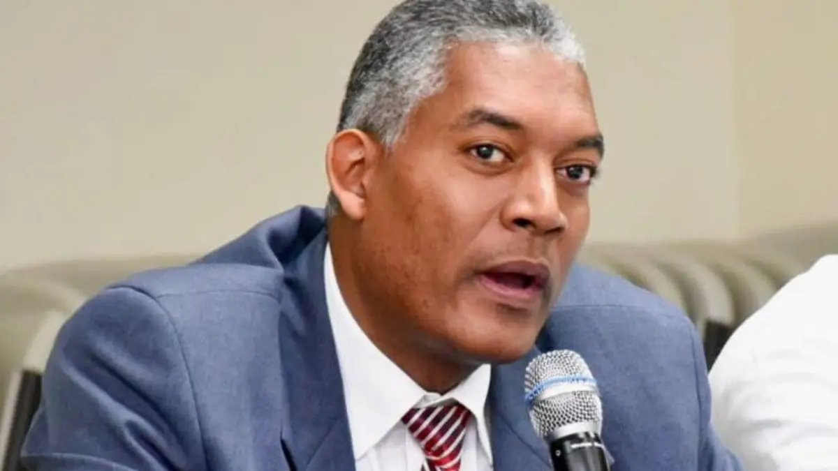 CODUE: No está del todo claro proyecto regula asistencia a actos públicos