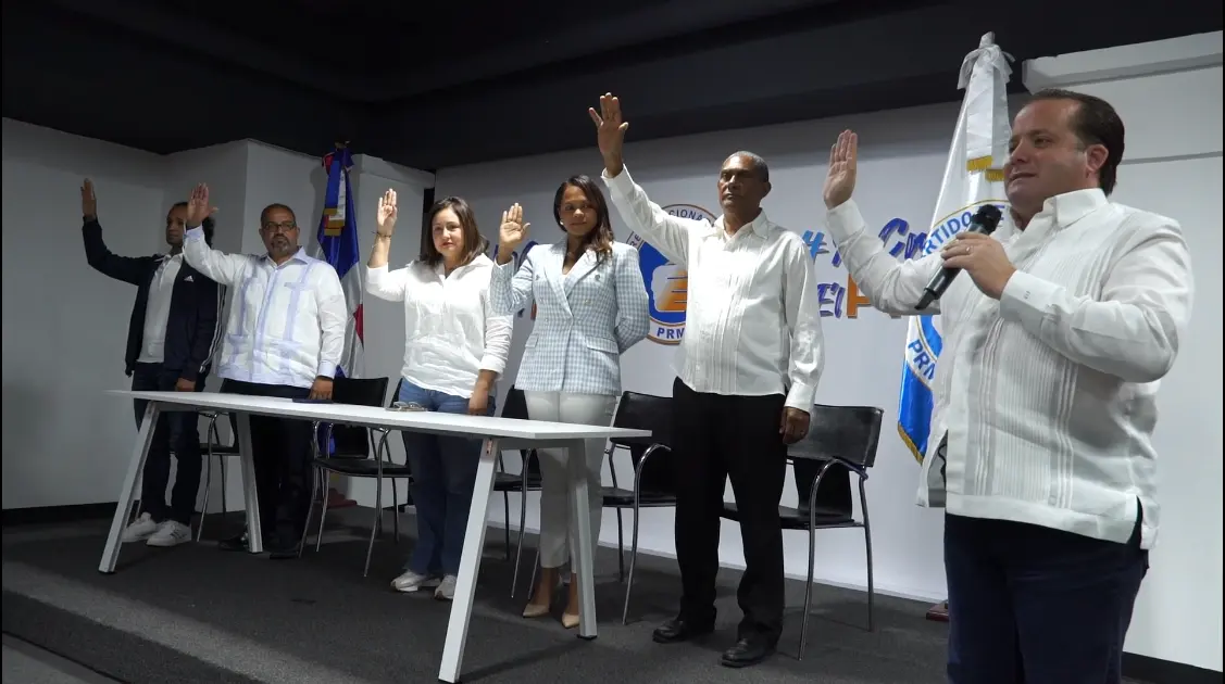PRM juramenta a Ilana Neumann, exalcaldesa y diputada por el PRD en Sosúa