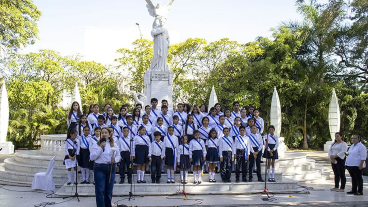 Nicaragua rinde homenaje al poeta Rubén Darío en el aniversario 157 de su natalicio