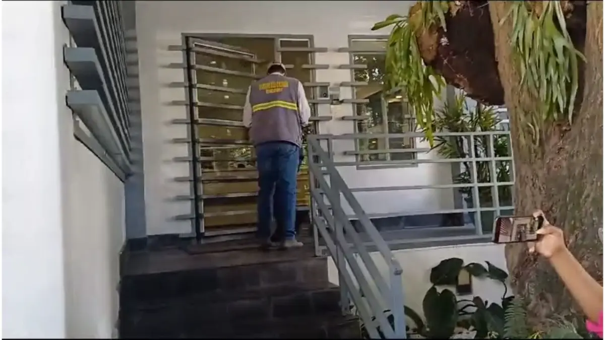 Continúan inspección en apartamento donde familia resultó intoxicada