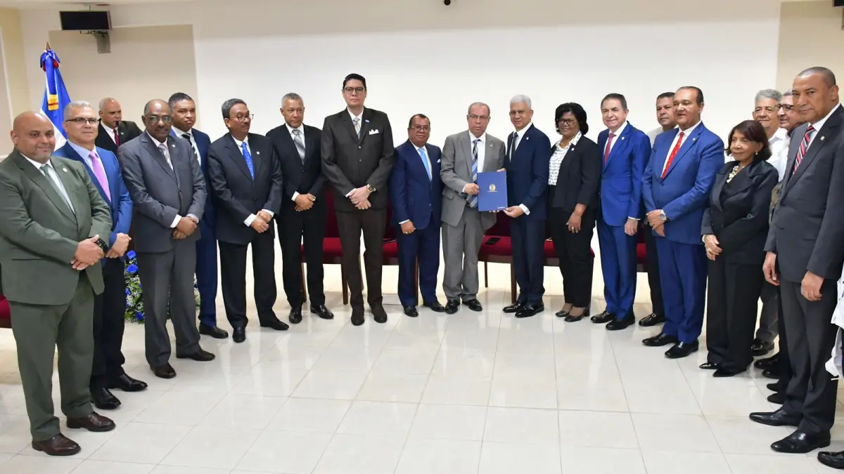 Senado rinde homenaje póstumo al Héroe Nacional, Gregório Urbano Gilbert