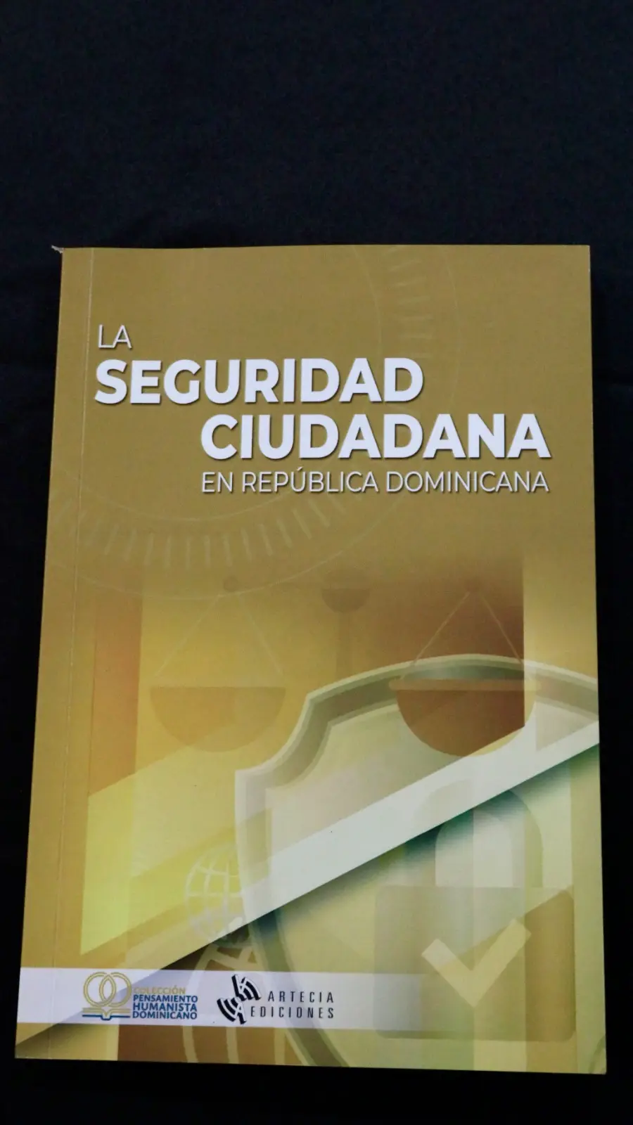 Ponen a circular libro sobre seguridad ciudadana en RD