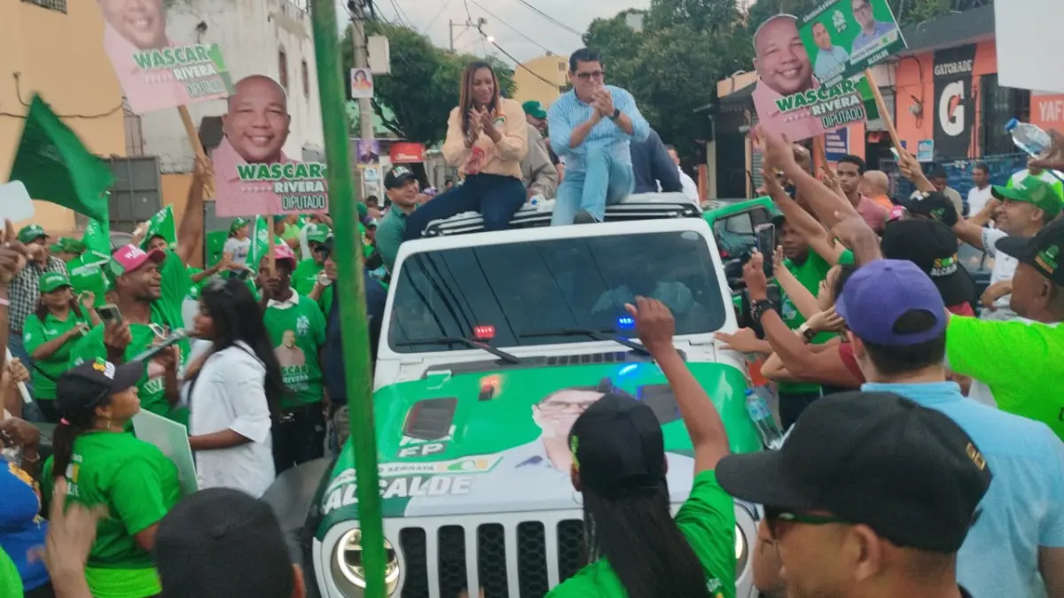 Aquilino Serrata anuncia construcción aceras y contenes en primeros cien días de gestión