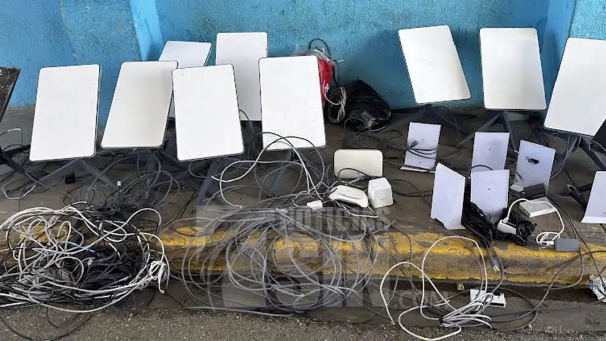 Exigen investigación entorno a hallazgo de internet satelital en cárcel de La Victoria