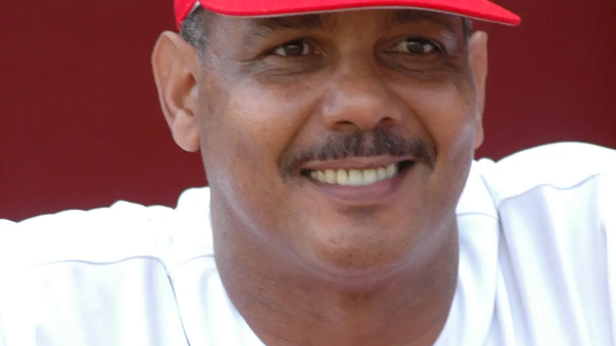 Escogido expresa pesar por fallecimiento de José De León