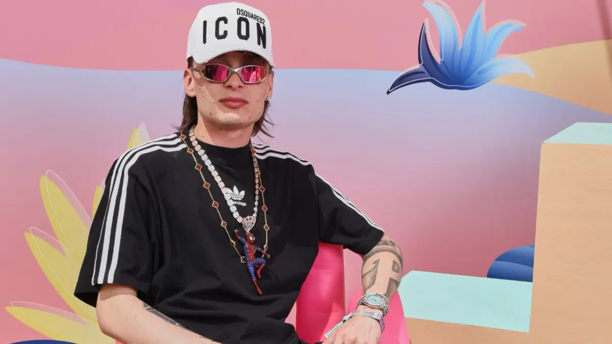Peso Pluma se cuela en el top 10 de canciones más vendidas de 2023