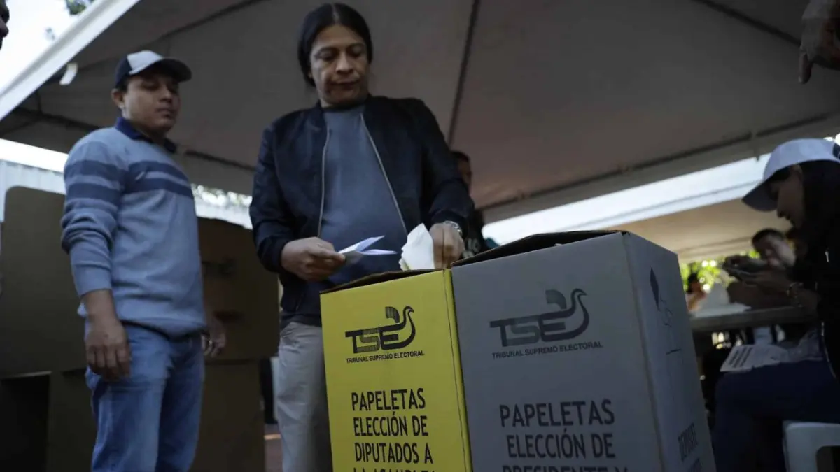 Partidos opositores salvadoreños denuncian anomalías en las elecciones presidenciales