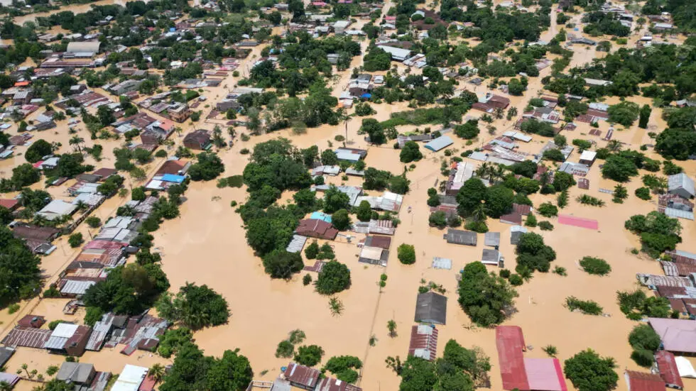 Inundaciones continúan causando estragos en la frontera de Brasil con Perú y Bolivia