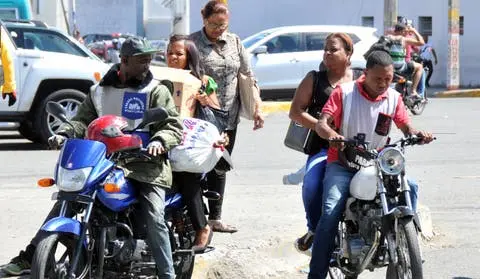 Conductores y peatones piden tomar medidas ante manejo temerario de motoristas