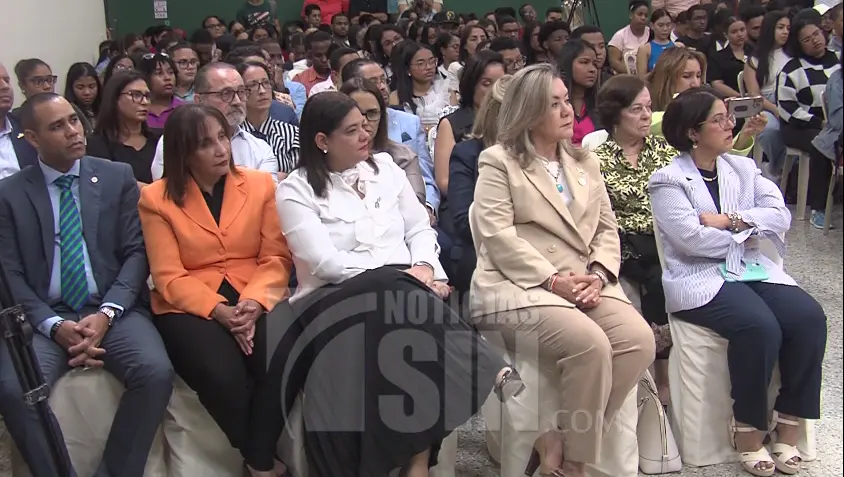 Mujeres reclaman mayor espacio de participación y políticas claras para prevenir feminicidios