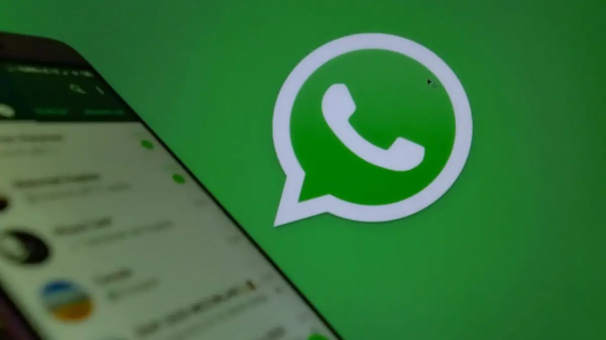 Modelo de estafa promete entregar bonos del Gobierno