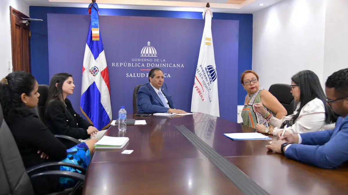 Organizaciones piden mayor presupuesto para mejorar atención de pacientes