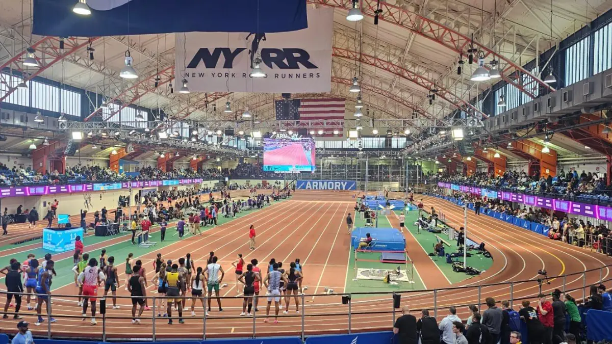 Buscan alianza con entidad de Estados Unidos para fomentar práctica de atletismo escolar en el país