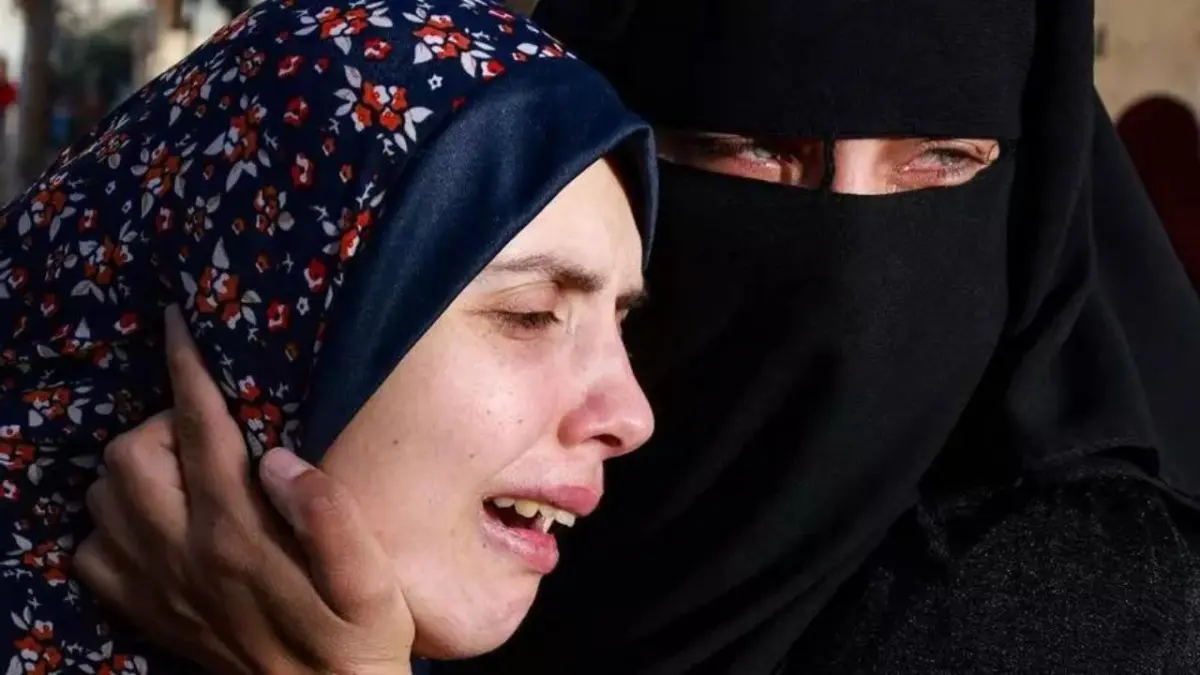 Tras 10 años intentando, mujer palestina tuvo gemelos y ataque israelí los mata