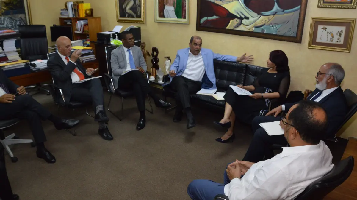 Abogados entregan informe preliminar sobre propuestas de reformas a la Ley 1-24 crea DNI