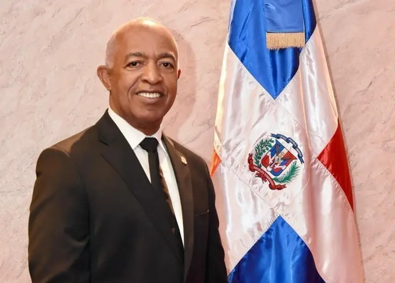 Designan a Bertico Santana como coordinador general de la campaña de Abinader en SDE