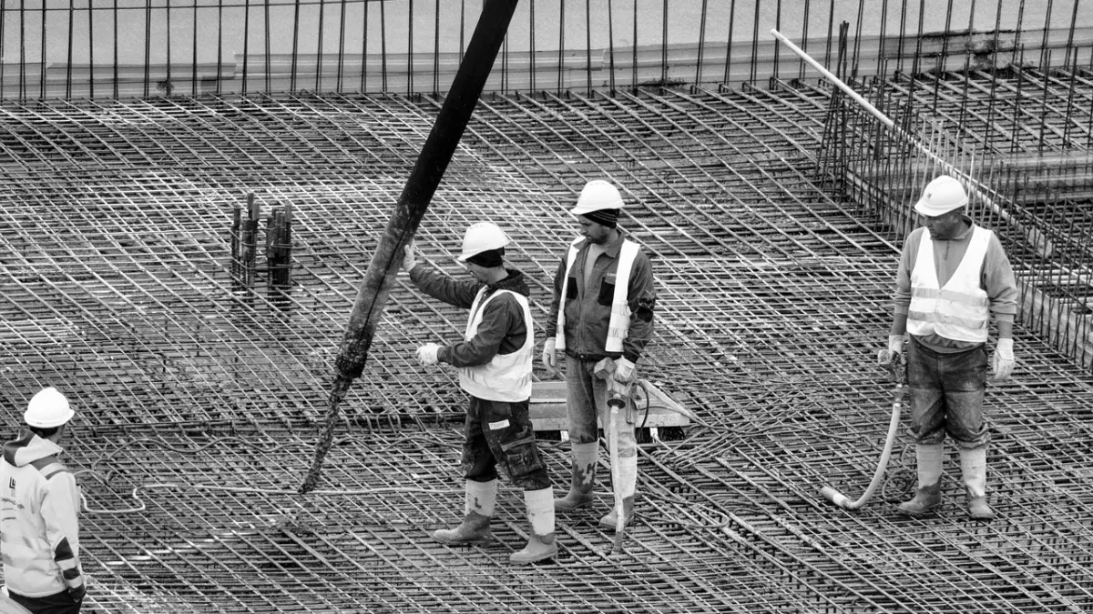 1 de Mayo Día del Trabajo se labora y el feriado se cambia para el lunes 29 de abril
