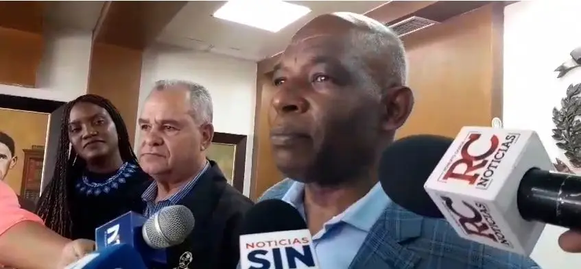 Frente Amplio deposita ante JCE su programa de gobierno