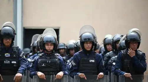 Autoridades de Venezuela desmantelan una banda criminal que vinculan con la oposición