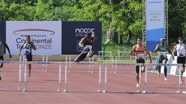 Yeral Núñez gana medalla de oro en 400 metros vallas en Juegos Bolivarianos 2024