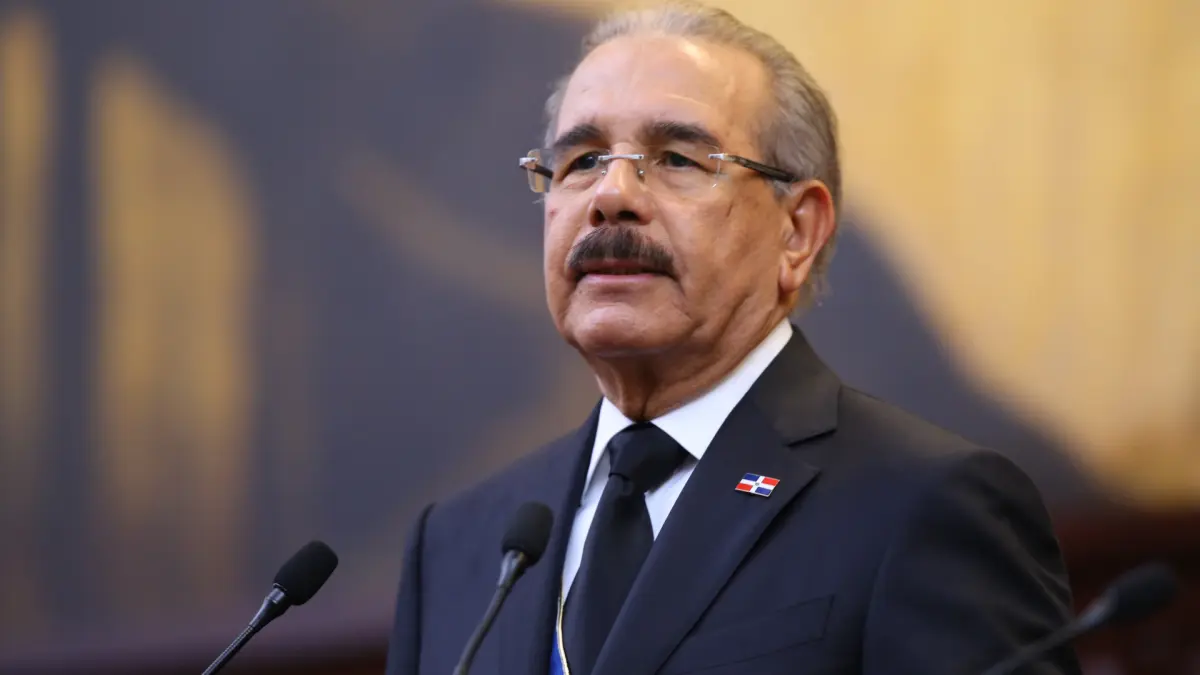 Legisladores oficialistas responden a Danilo Medina y defienden gestión de Abinader
