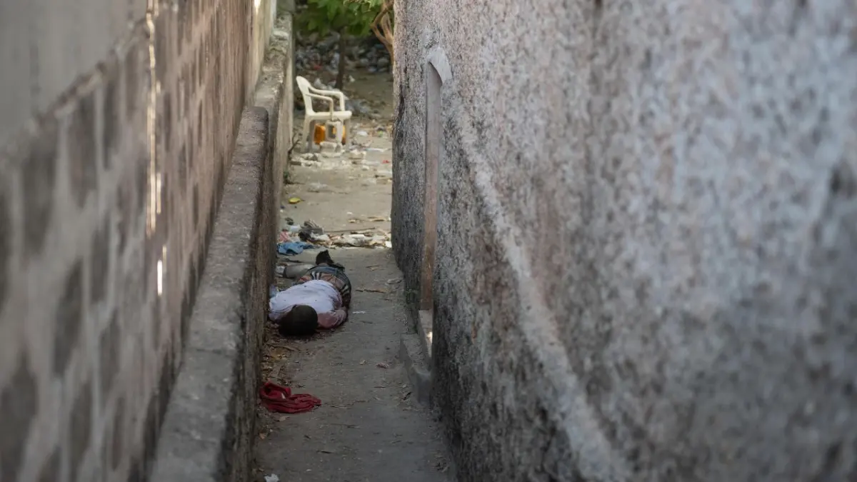 Los enfrentamientos entre bandas y policías protagonizan la jornada en Haití