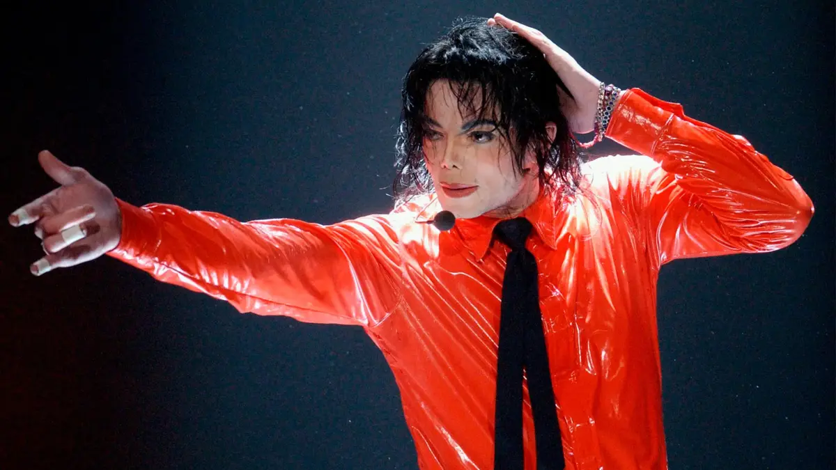 Michael Jackson vuelve a Times Square, personificado en un nuevo imitador