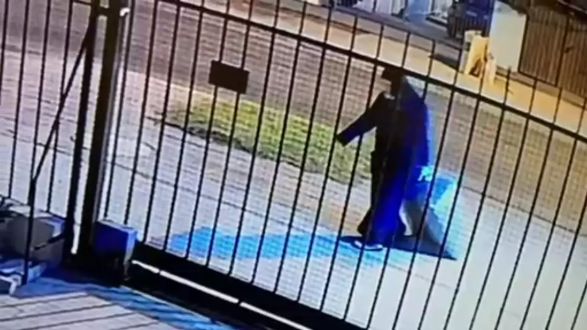 Falsa monja de 80 años traslada cuerpo de amiga en una maleta