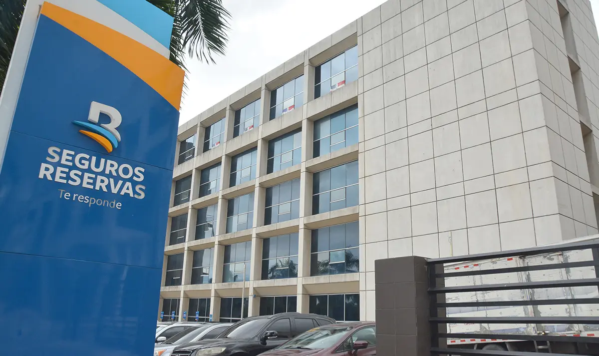 Seguros Reservas es galardonada en los premios Customer Centric de Lukkap