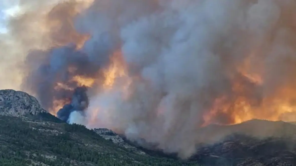 Incendio forestal deja 600 hectáreas calcinadas en España
