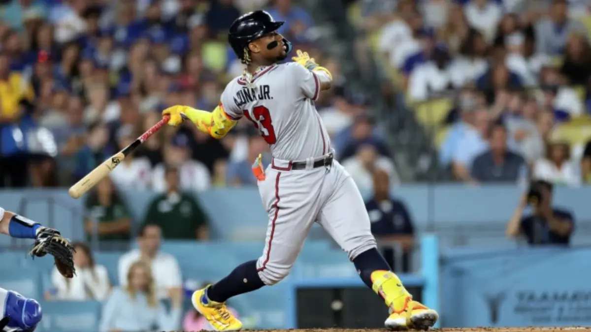 Ronald Acuña conecta su primer jonrón de la temporada