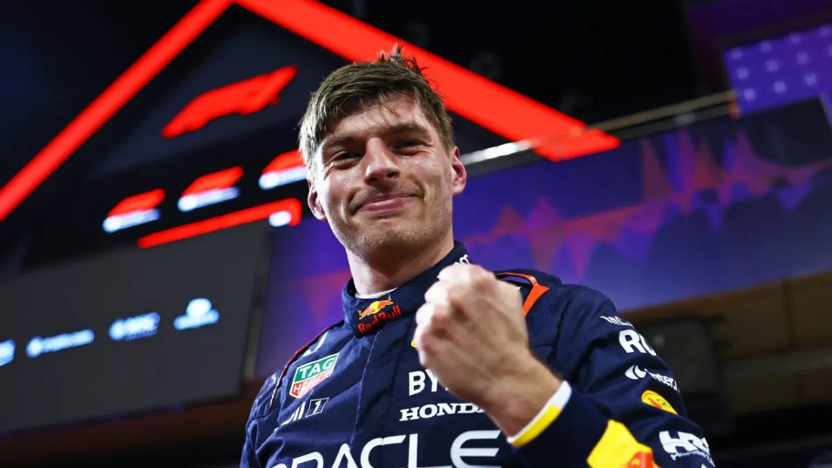 Max Verstappen domina en el gran Premio de China