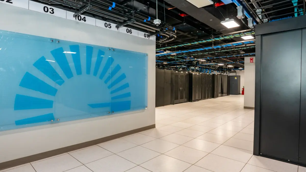 Popular recibe certificación internacional por  construcción de su centro de datos