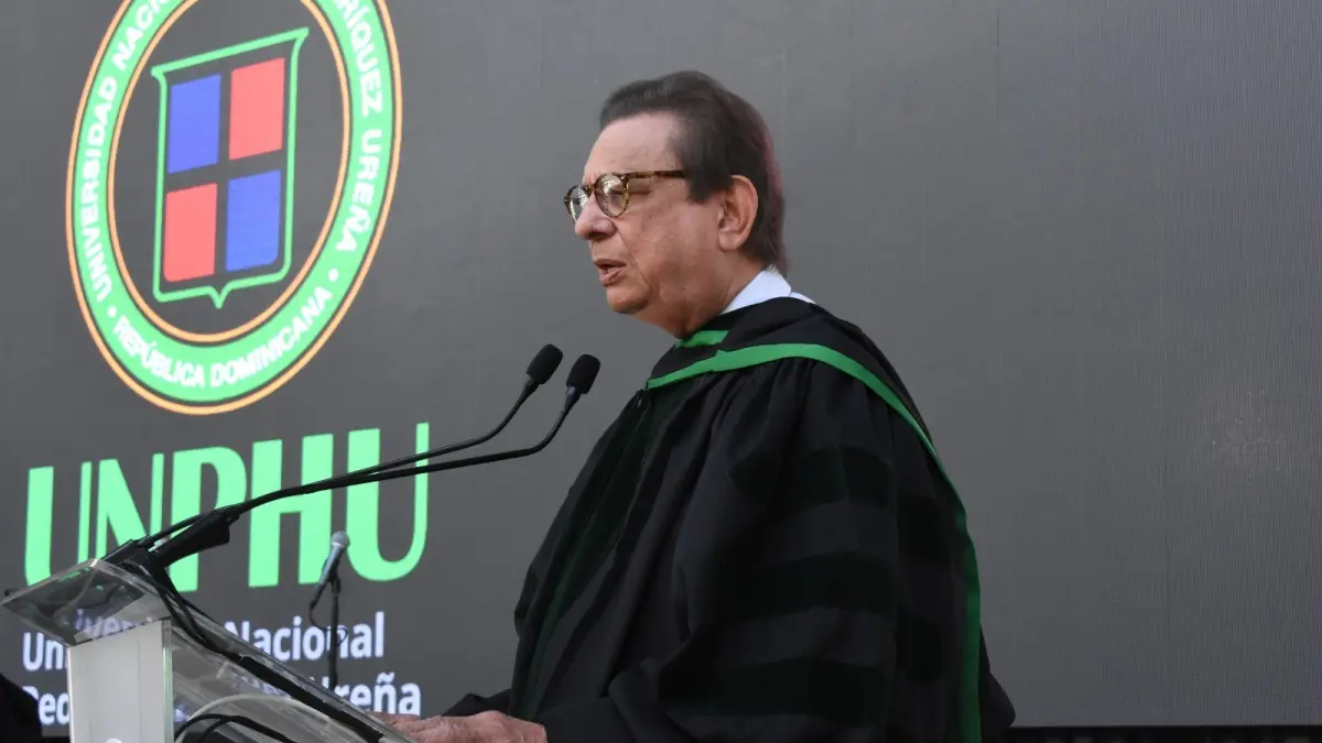 Rector de UNPHU destaca importancia de integrar tecnología e investigación en oferta académica universitaria