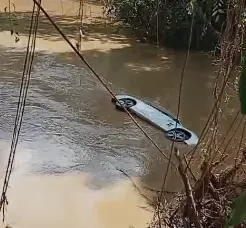 Dos personas mueren ahogadas al ser arrastradas por crecida de río en La Altagracia