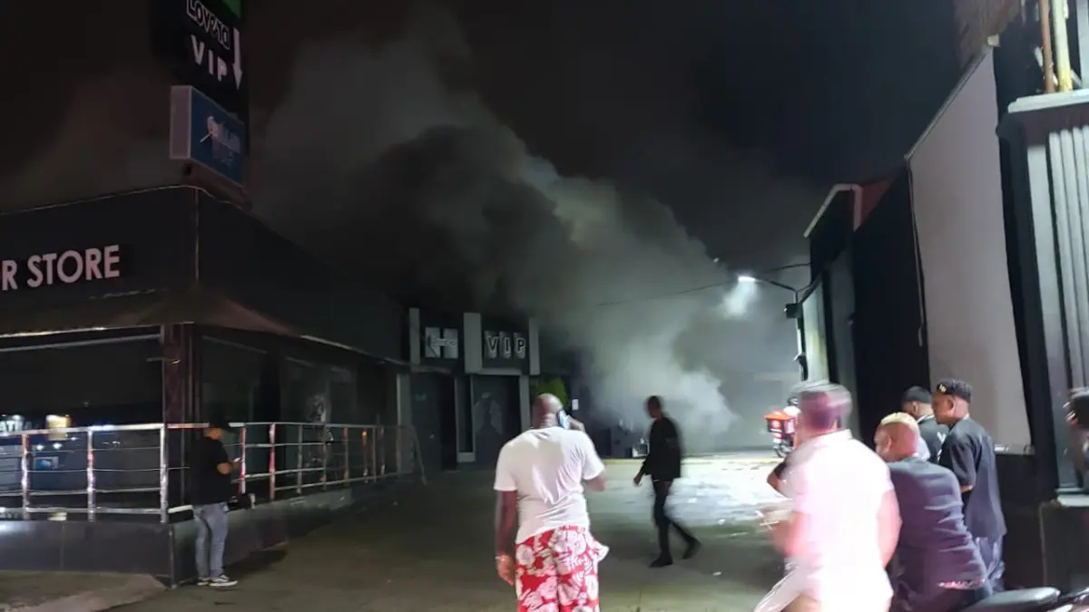 Incendio en Lovera Bar deja una persona fallecida