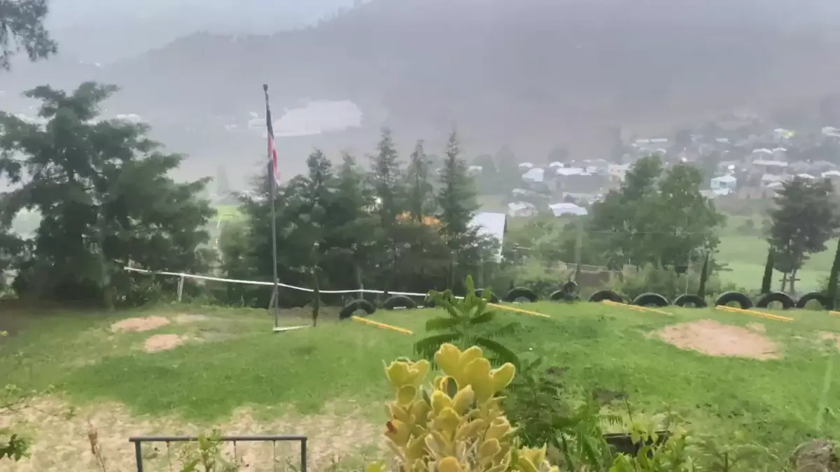 Se registran fuertes lluvias en Constanza