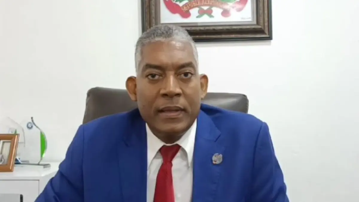 Presidente del CODUE invita los dominicanos a votar