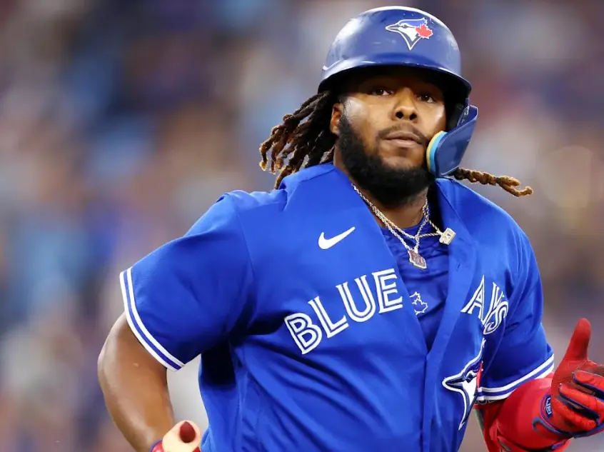 Vladimir Guerrero Jr aporta al triunfo de los Azulejos de Toronto