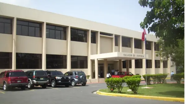 Condenado a 5 años de prisión hombre que agredió a su pareja y cuñada e intentó incendiar vivienda de su suegra en El Seibo