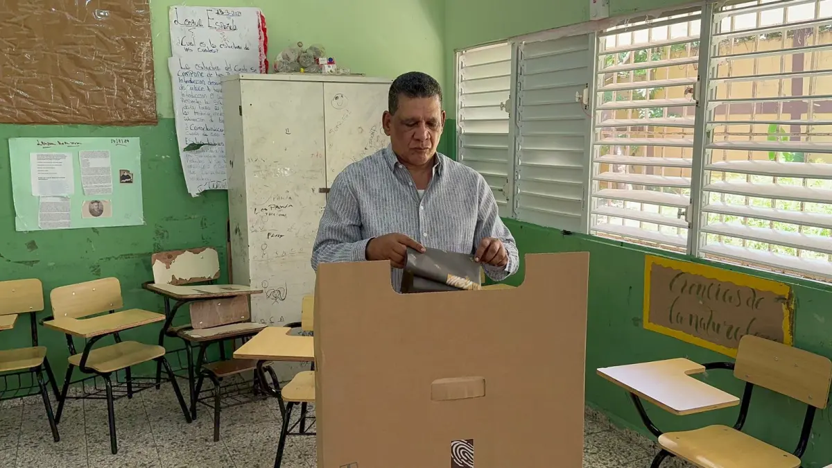Rubén Maldonado asegura han aparecido boletas premarcadas a favor del PRM en distintas localidades