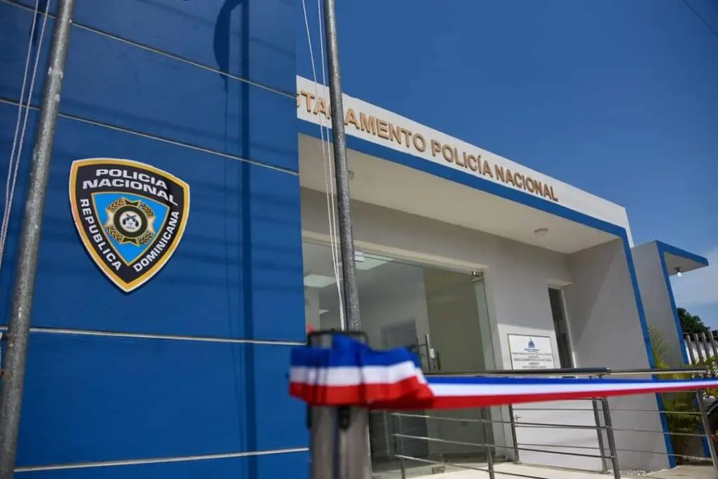 Inauguran cuarteles policiales en la provincia Duarte