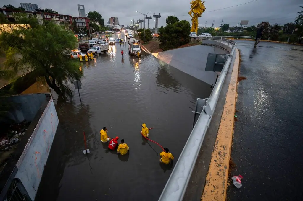 Tormenta Alberto deja 4 muertos, inundaciones y cierre de carreteras en norte de México