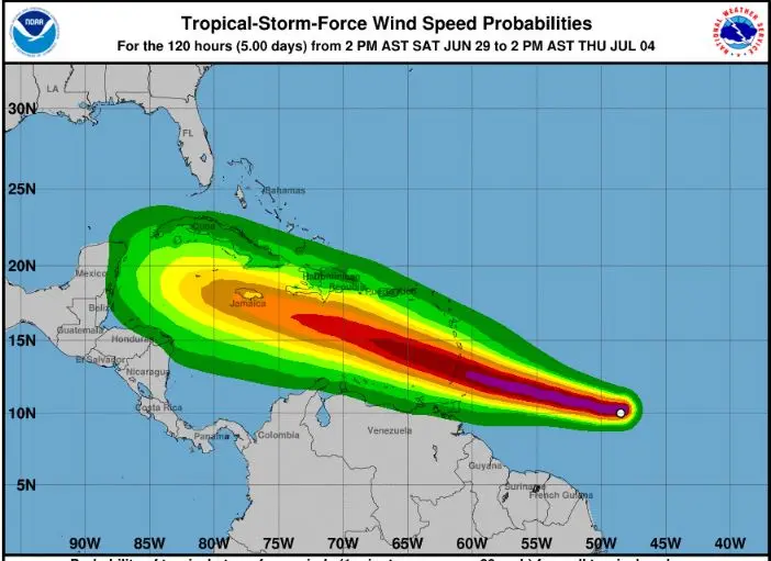 La tormenta tropical Beryl se convierte en huracán en el Atlántico
