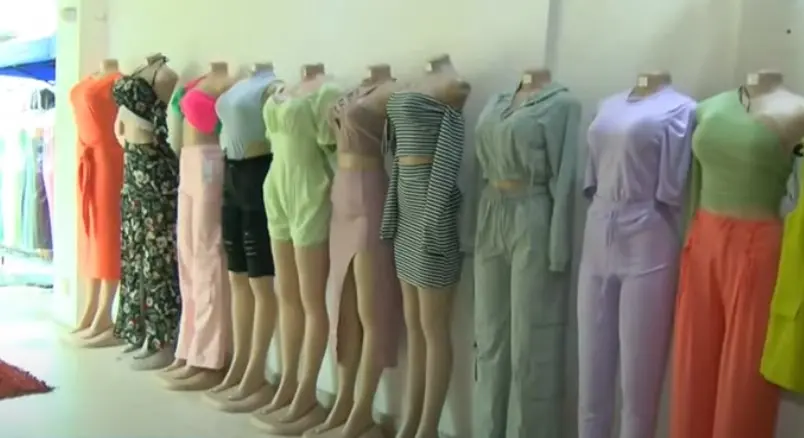 Tiendas renuevan sus ofertas ante competencia del comercio electrónico